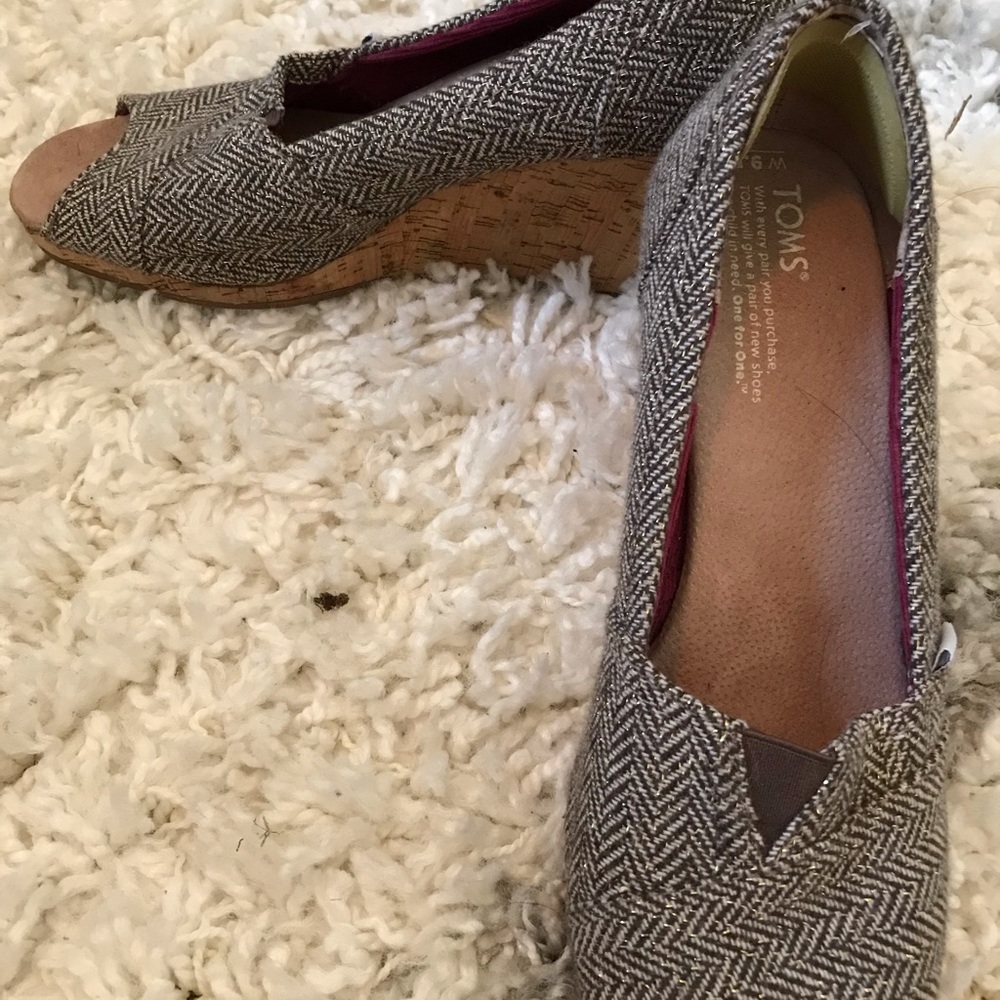 Toms Wedges - Picture 2 of 3